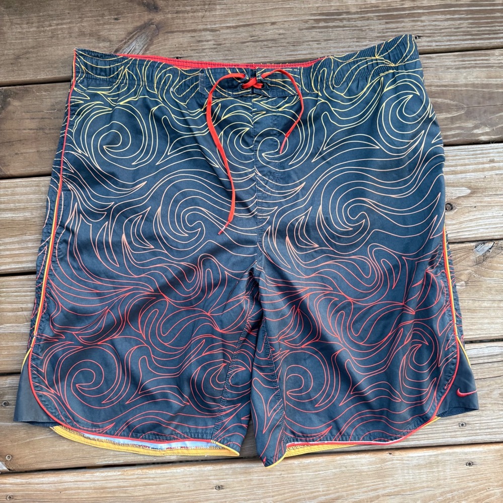 Nike Board Shorts Men XL Black Orange Swirl Graphic Swim Trunks Excellent‎ Mesh